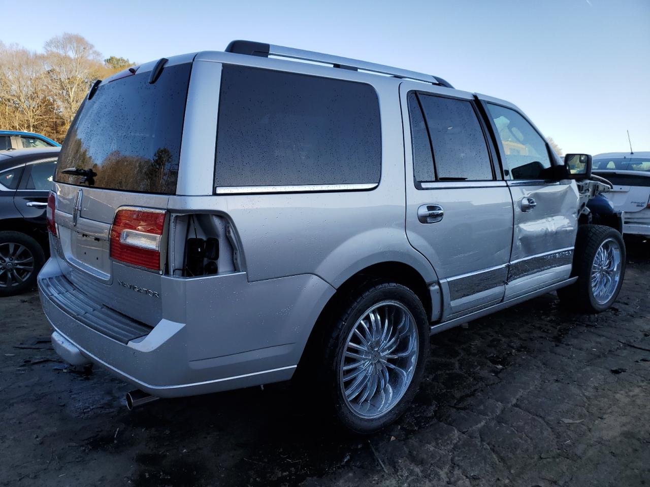 Obraz 3 z 2014 LINCOLN NAVIGATOR  2014 z VIN 5LMJJ2H54EEL02620