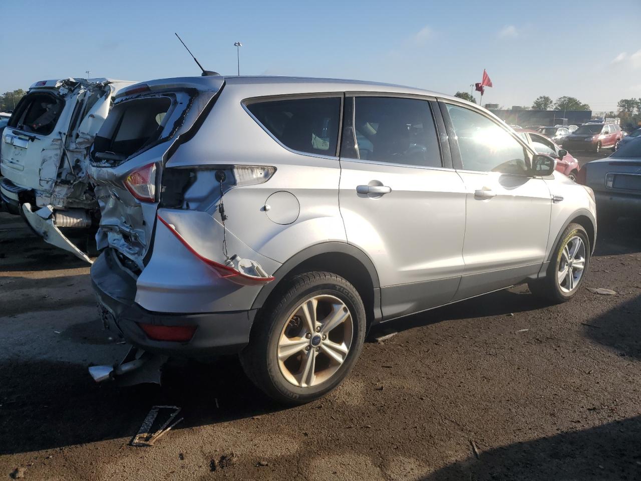 Obraz 3 z 2015 FORD ESCAPE SE 2015 z VIN 1FMCU0GX0FUA06575