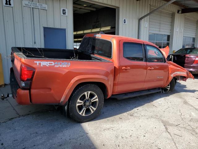 Obraz 3 z 2018 TOYOTA TACOMA DOUBLE CAB 2018 z VIN 3TMCZ5AN1JM142298