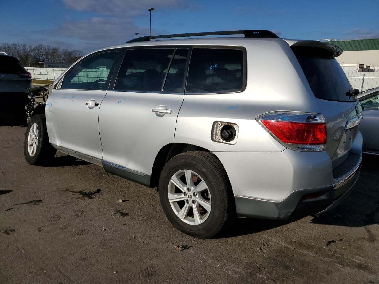 Image 2 of 2012 TOYOTA HIGHLANDER BASE 2012 with VIN 5TDBK3EH7CS123945