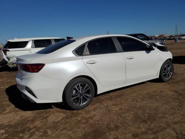 Изображение 3 2023 KIA FORTE LX 2023 с VIN 3KPF24AD9PE608548