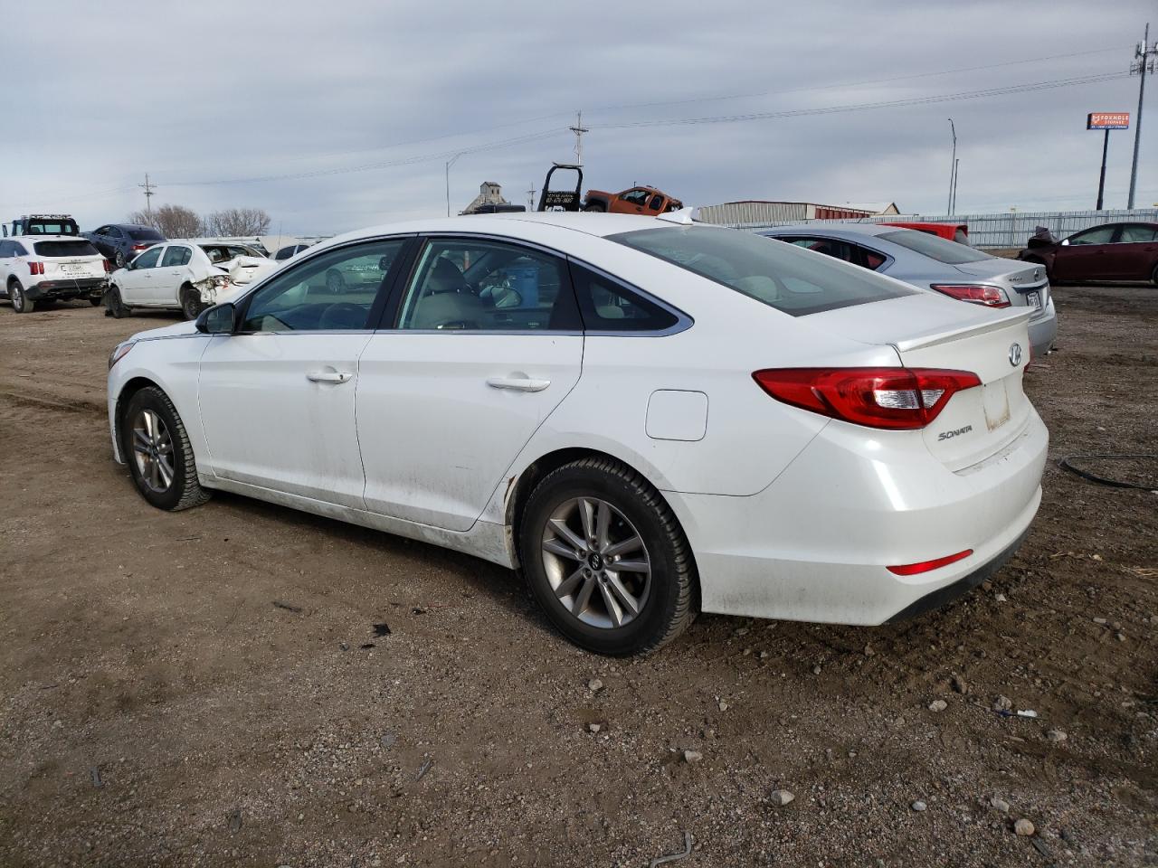 Image 2 of 2016 HYUNDAI SONATA SE 2016 with VIN 5NPE24AF7GH426890