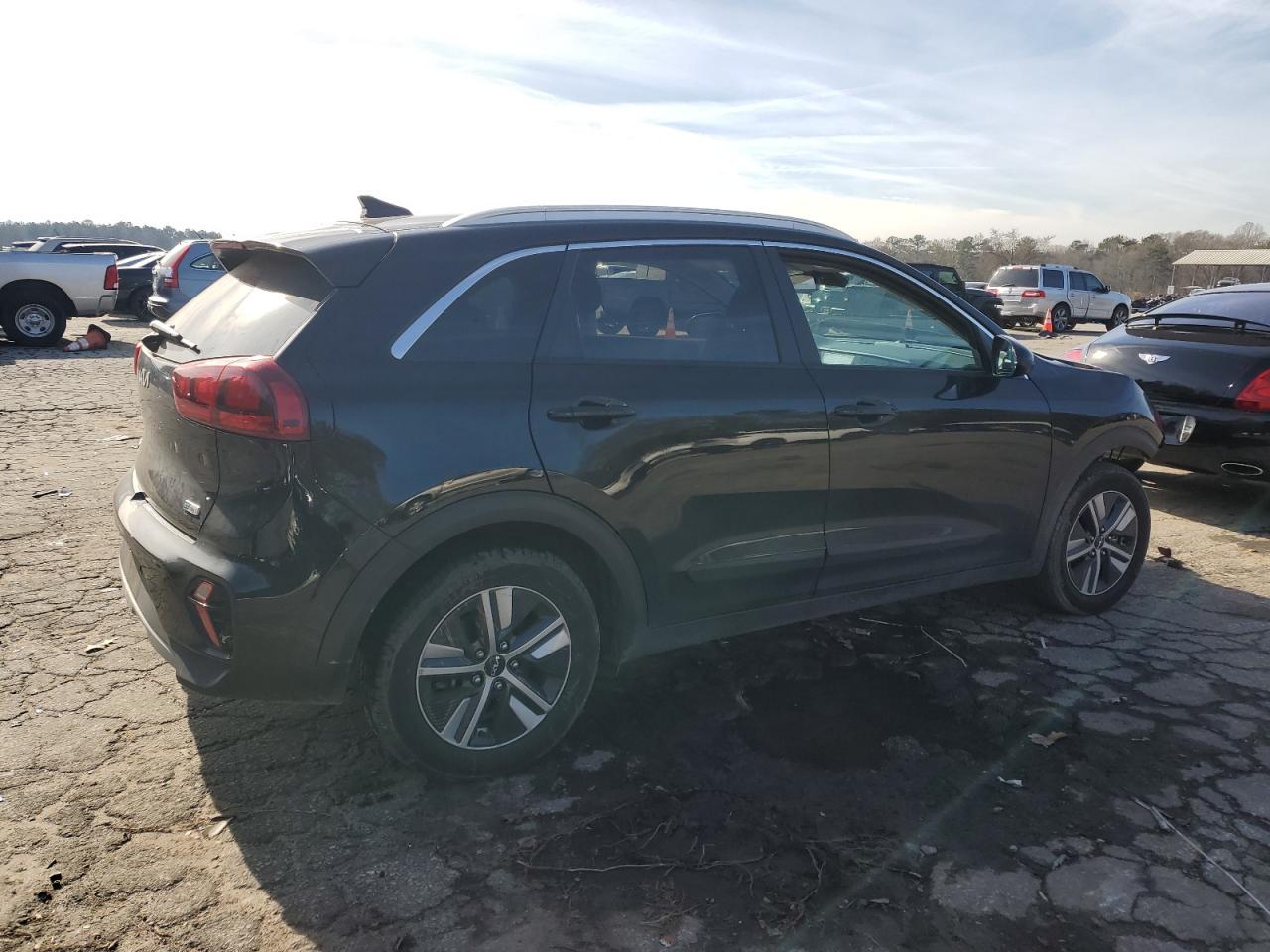 Image 3 of 2022 KIA NIRO LXS 2022 with VIN KNDCM3LD3N5496178