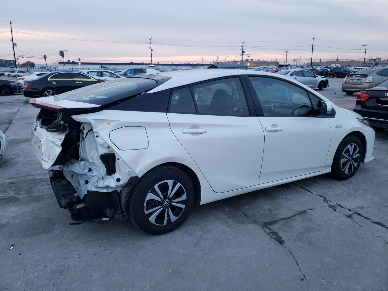 Obraz 3 z 2019 TOYOTA PRIUS PRIME  2019 z VIN JTDKARFP9K3110142