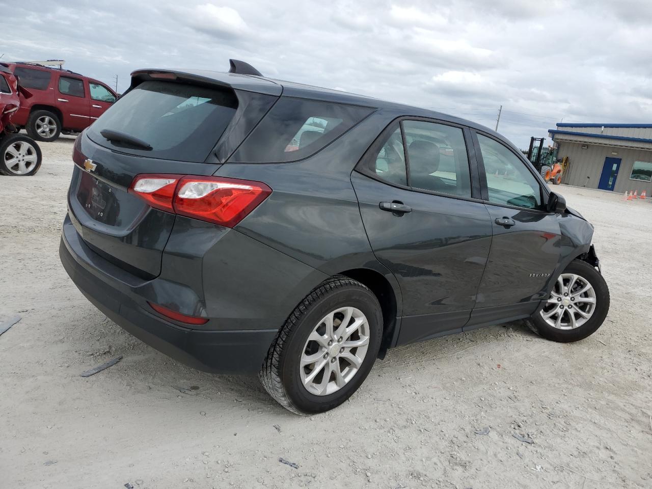 Изображение 3 2019 CHEVROLET EQUINOX LS 2019 с VIN 3GNAXHEV1KS603061