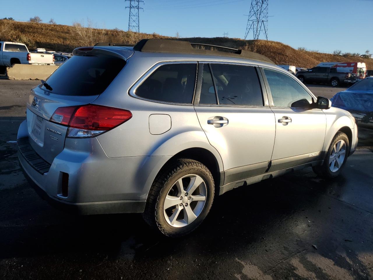 Изображение 3 2013 SUBARU OUTBACK 2.5I PREMIUM 2013 с VIN 4S4BRBGC4D3272464