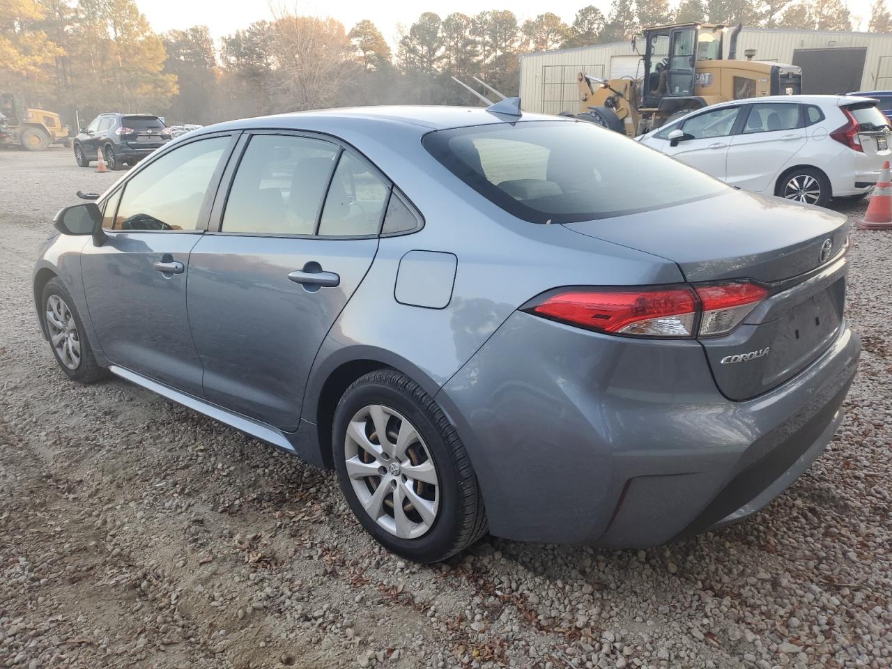 Obraz 2 z 2020 TOYOTA COROLLA LE 2020 z VIN JTDEPRAE9LJ101665