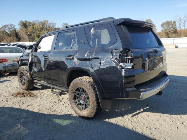 Изображение 2 2021 TOYOTA 4RUNNER SR5/SR5 PREMIUM 2021 с VIN JTEPU5JRXM5957012