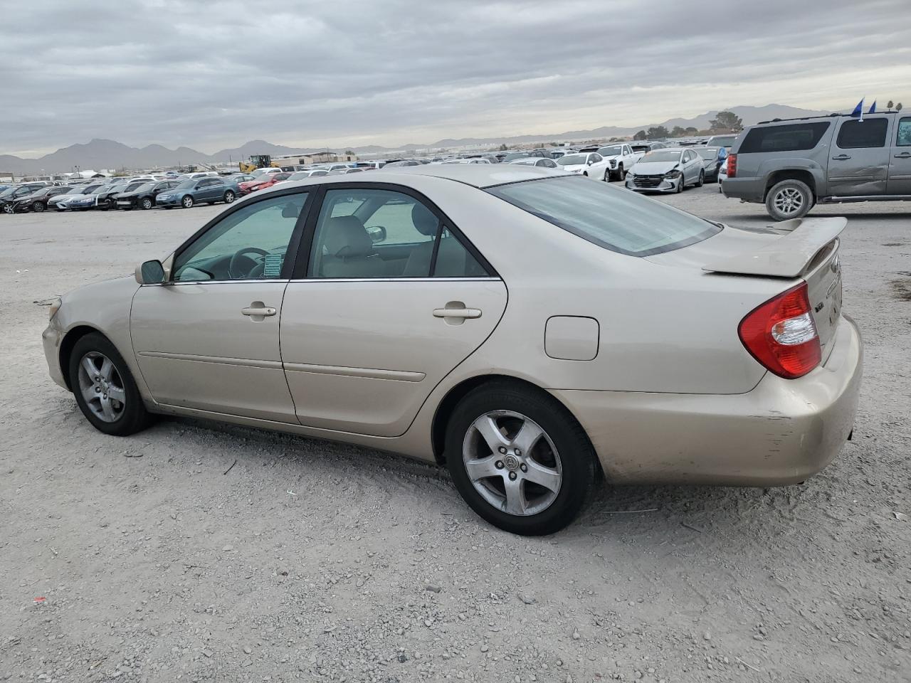 Obraz 2 z 2004 TOYOTA CAMRY SE 2004 z VIN 4T1BA30K24U030927