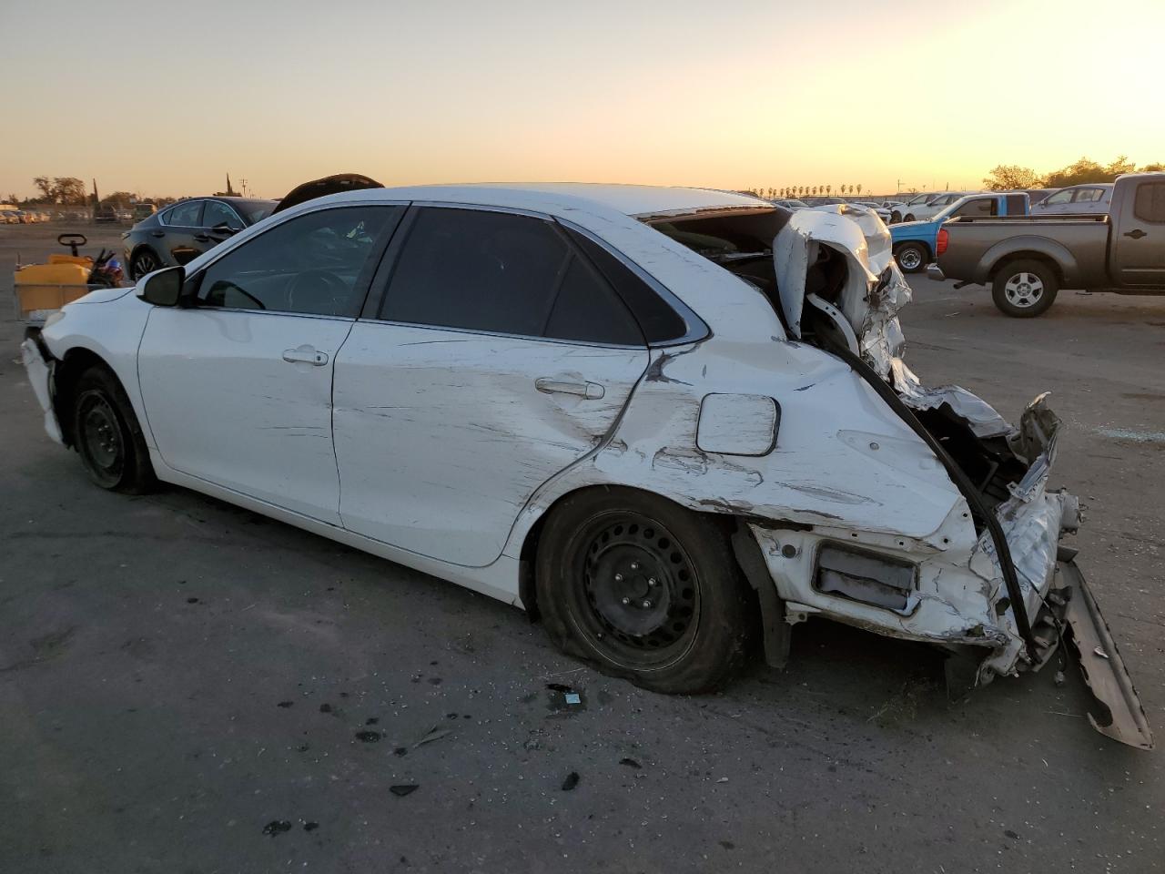 Изображение 2 2016 TOYOTA CAMRY LE 2016 с VIN 4T1BF1FKXGU539357