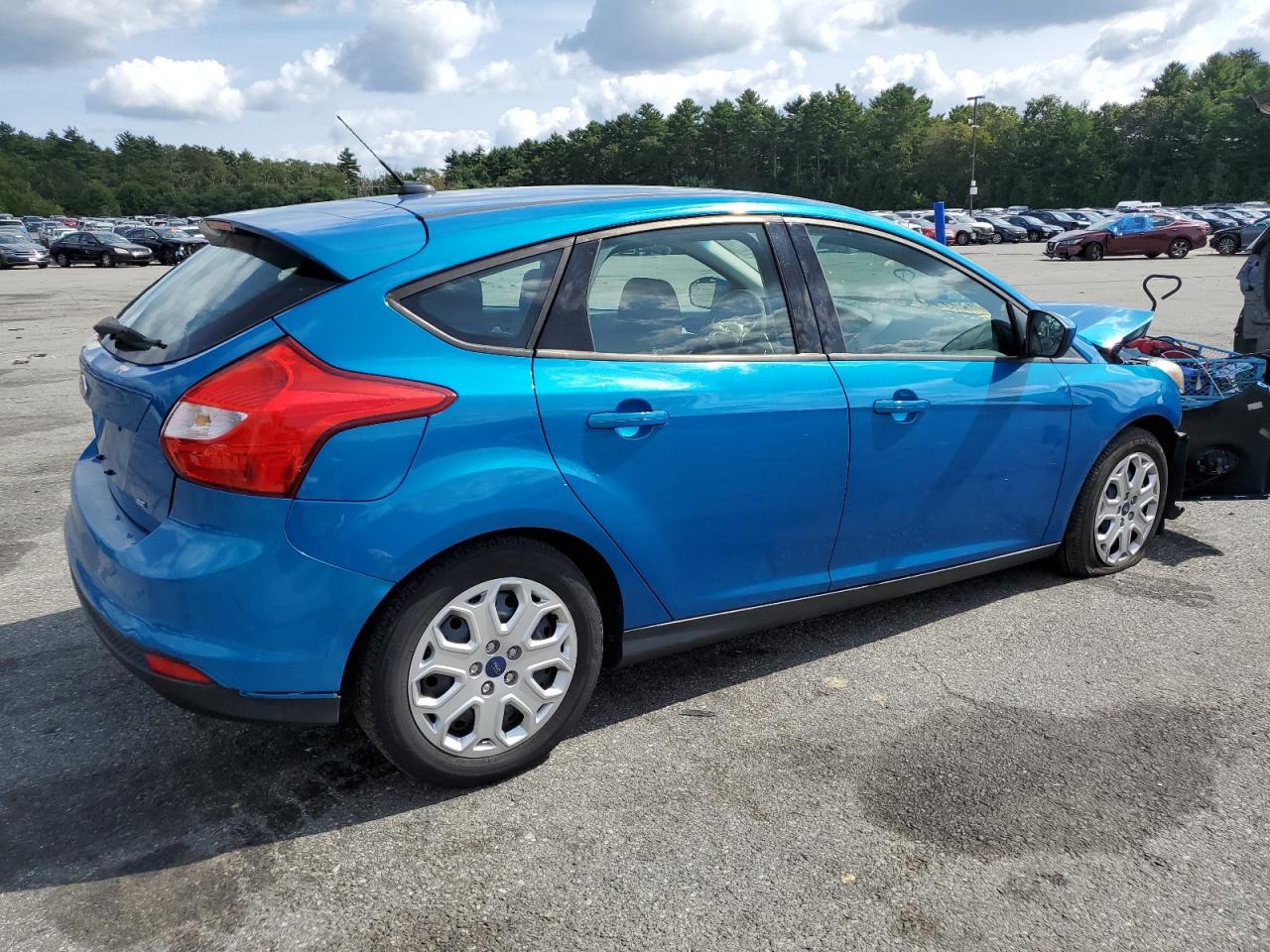 Image 3 of 2012 FORD FOCUS SE 2012 with VIN 1FAHP3K24CL182275