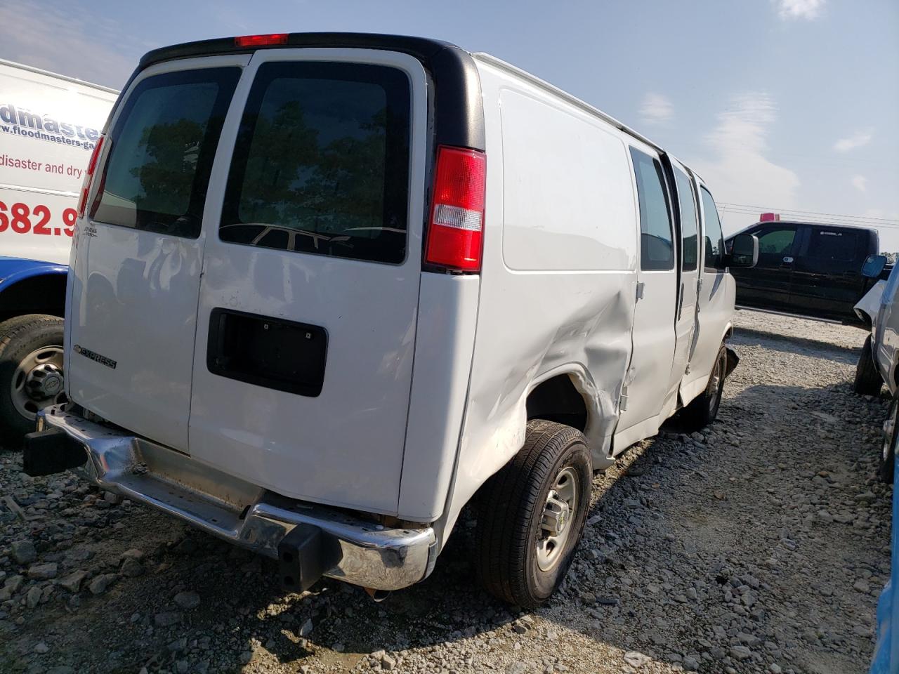 Obraz 3 z 2020 CHEVROLET EXPRESS G2500  2020 z VIN 1GCWGAFG7L1229032