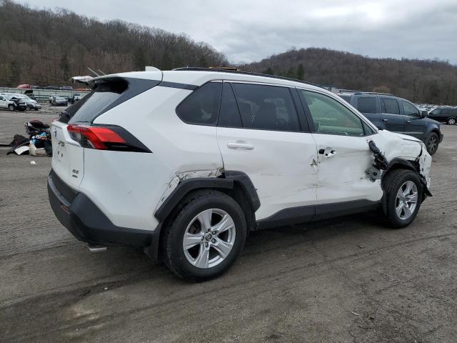 Image 3 of 2020 TOYOTA RAV4 XLE 2020 with VIN JTMP1RFV8LD527316