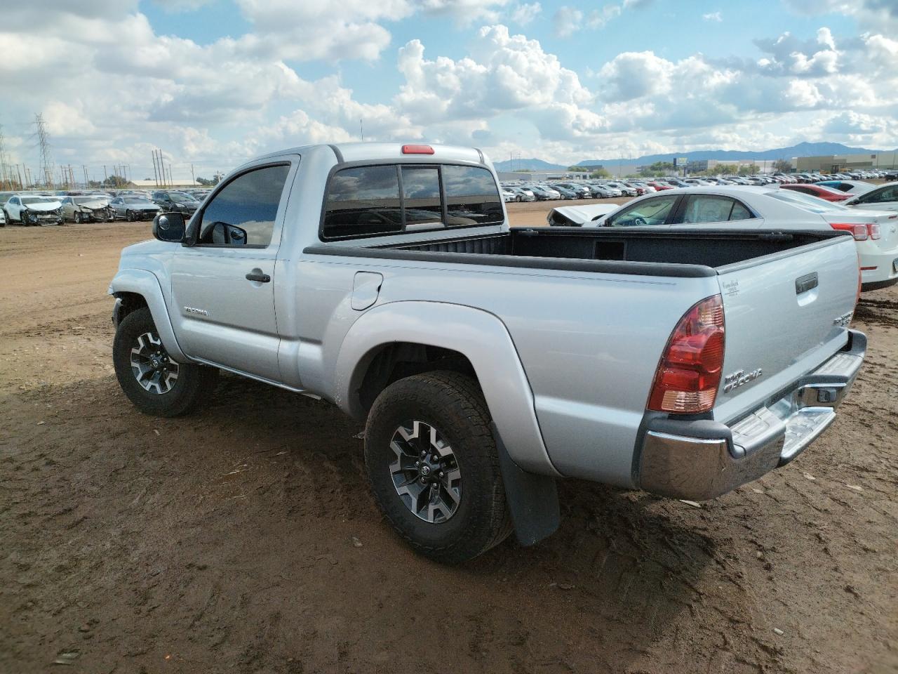 Image 2 of 2005 TOYOTA TACOMA PRERUNNER 2005 with VIN 5TENX62N65Z115402