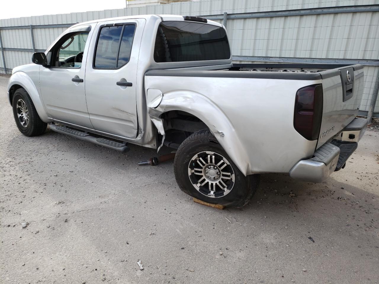 Image 2 of Nissan Frontier Crew Cab Se 2009 with VIN 1N6AD07U29C409594