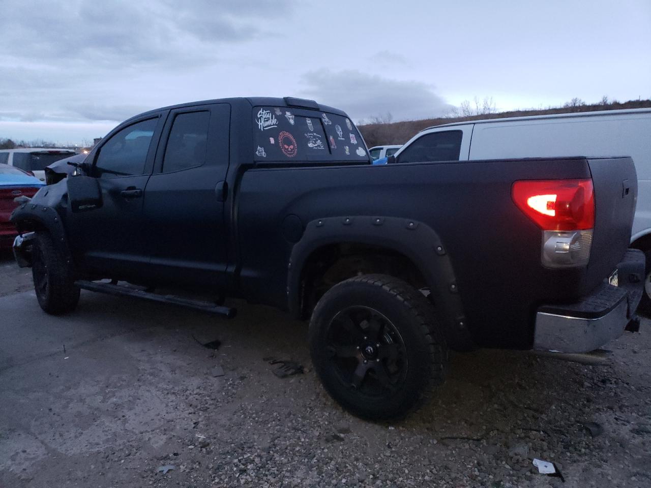 Image 2 of 2007 TOYOTA TUNDRA DOUBLE CAB SR5 2007 with VIN 5TFRV54157X012641