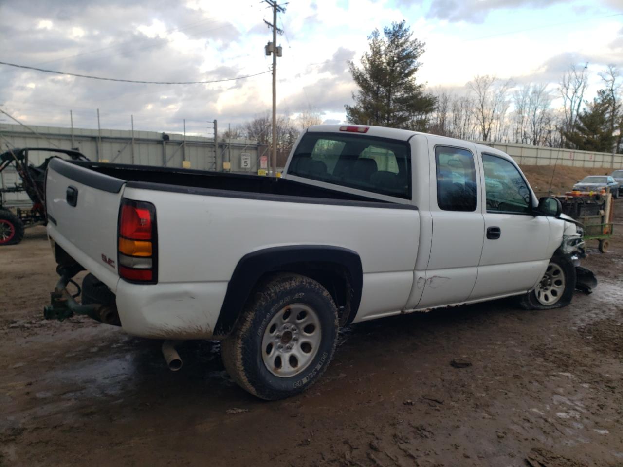 Obraz 3 z 2006 GMC NEW SIERRA K1500 2006 z VIN 1GTEK19V76Z257455