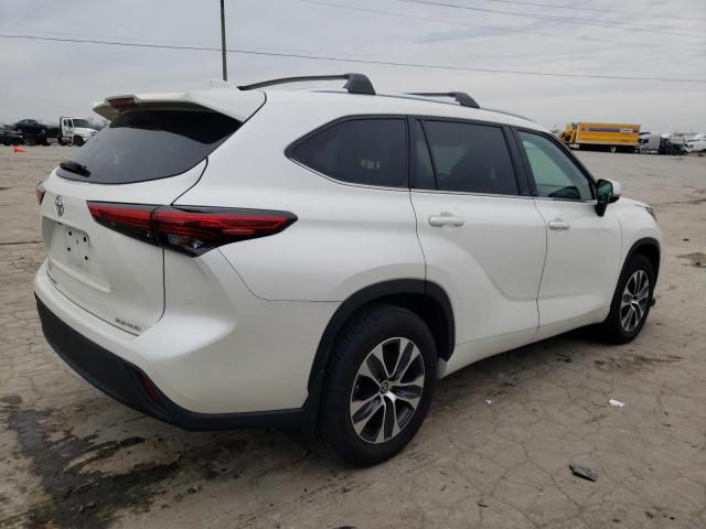 Obraz 3 z 2021 TOYOTA HIGHLANDER XLE 2021 z VIN 5TDGZRBH7MS075292