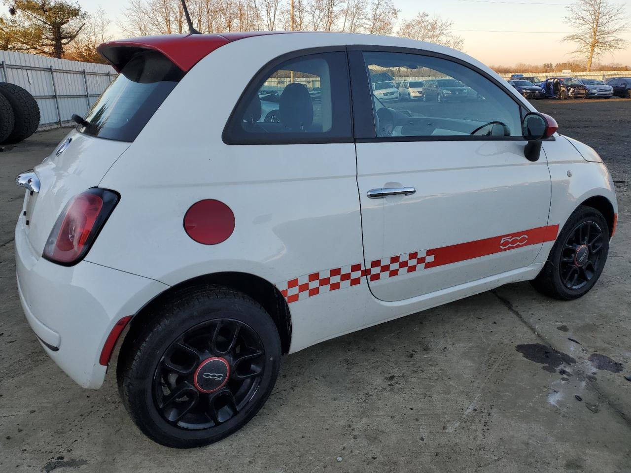 Image 3 of 2015 FIAT 500 POP 2015 with VIN 3C3CFFAR1FT647664