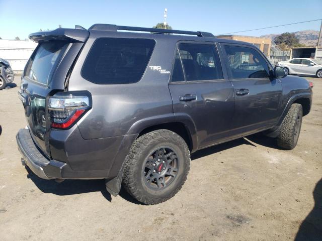 Obraz 3 z 2020 TOYOTA 4RUNNER SR5/SR5 PREMIUM 2020 z VIN JTEBU5JR8L5828369