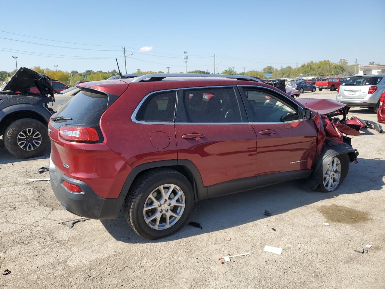 Изображение 3 2016 JEEP CHEROKEE LATITUDE 2016 с VIN 1C4PJMCB9GW219126