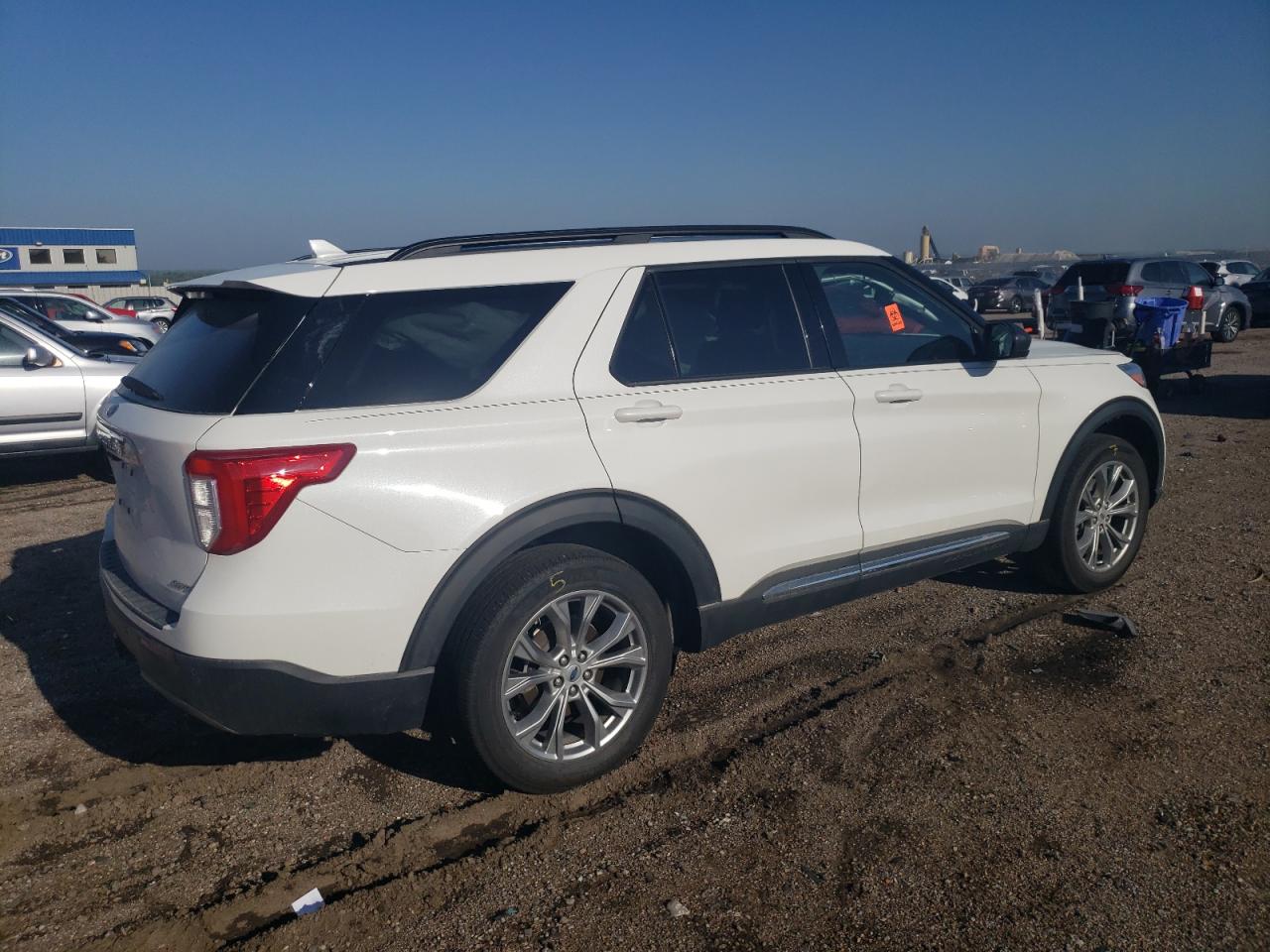 Obraz 3 z 2022 FORD EXPLORER XLT 2022 z VIN 1FMSK8DH8NGA67408