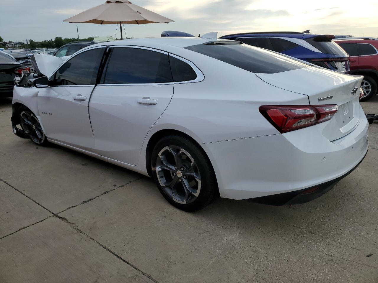 Изображение 2 Chevrolet Malibu Lt 2022 с VIN 1G1ZD5ST8NF197738