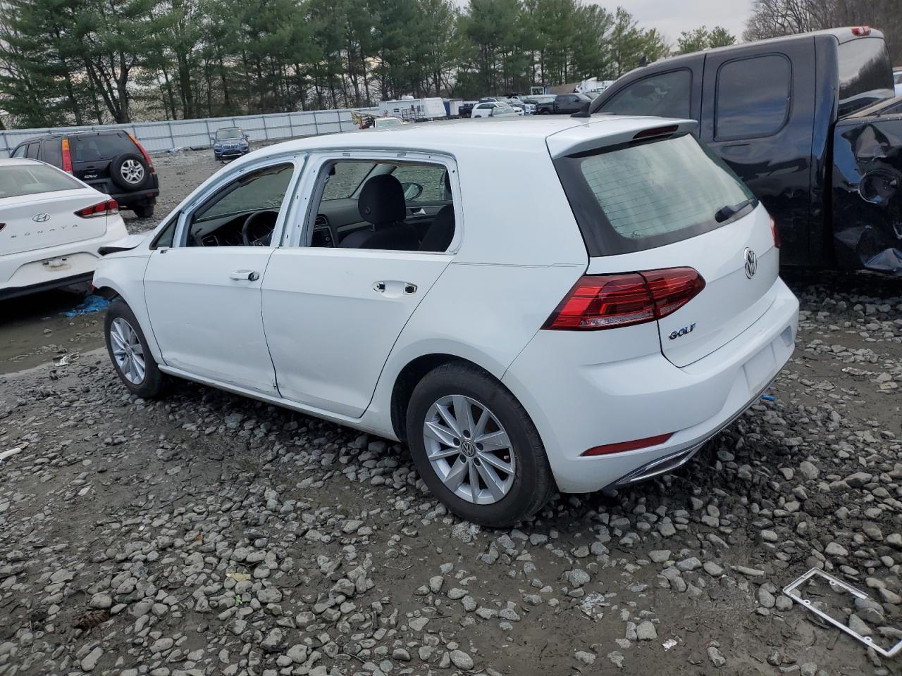 Obraz 2 z 2019 VOLKSWAGEN GOLF S 2019 z VIN 3VWG57AU4KM012062