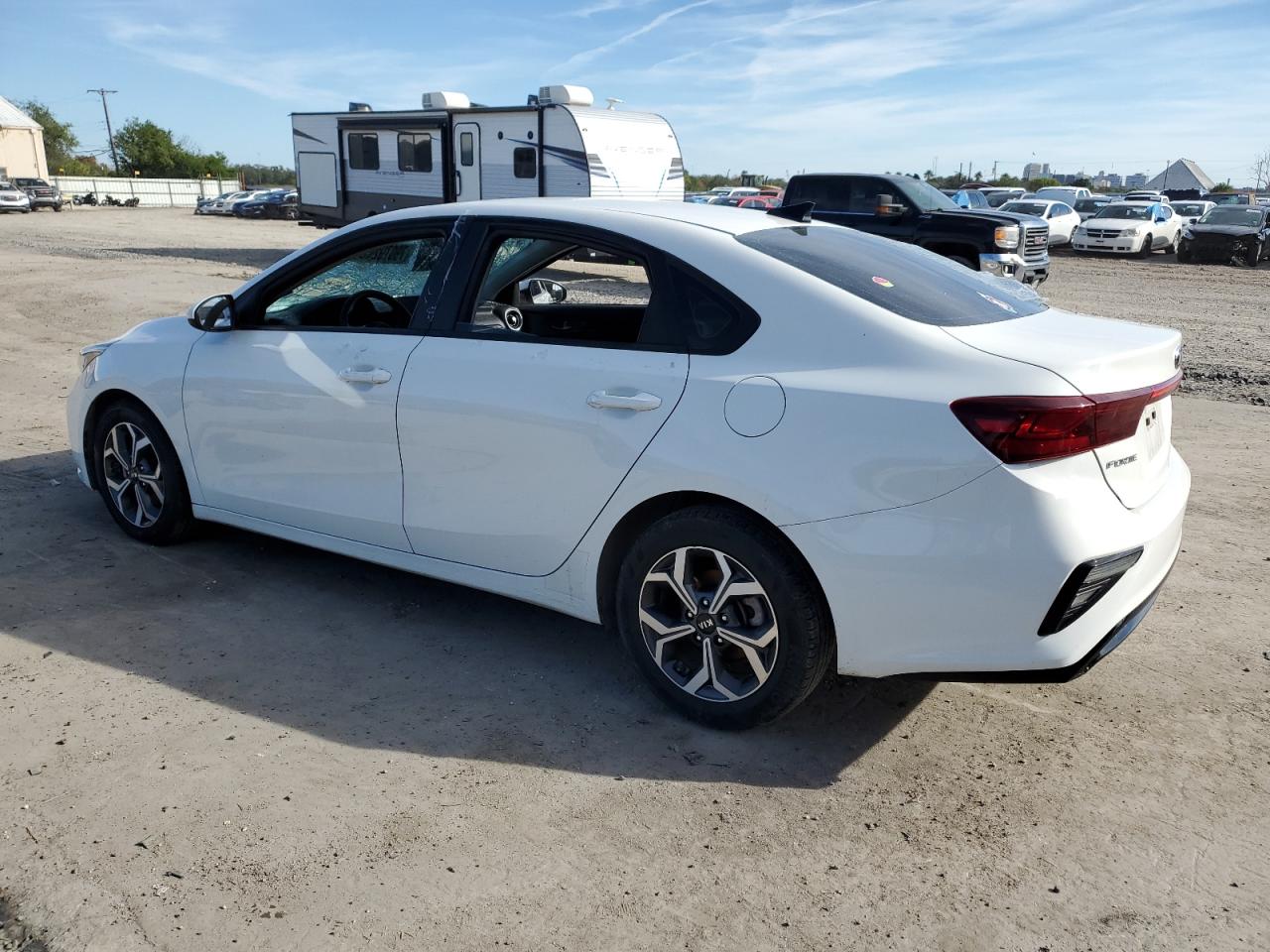 Image 2 of Kia Forte Fe 2021 with VIN 3KPF24ADXME350066