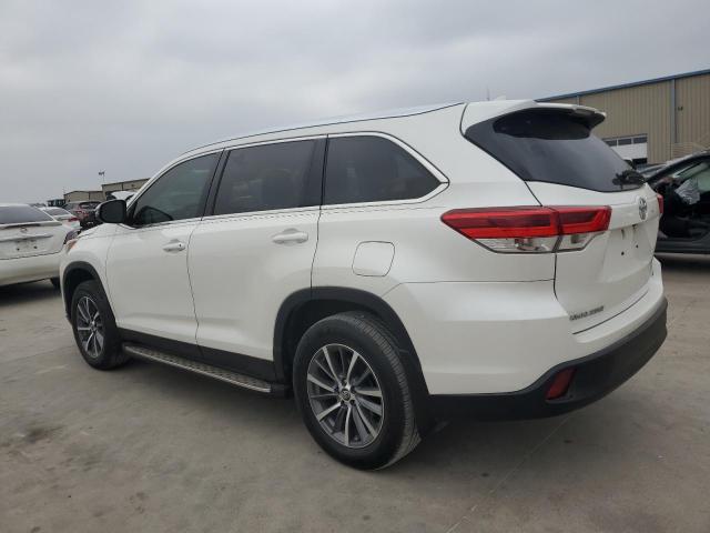 Obraz 2 z 2019 TOYOTA HIGHLANDER SE 2019 z VIN 5TDKZRFH1KS571531