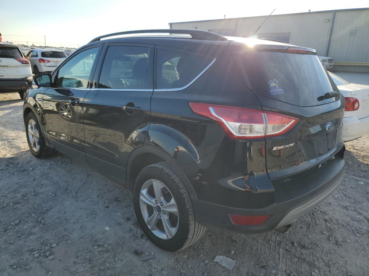 Изображение 2 2016 FORD ESCAPE SE 2016 с VIN 1FMCU9GX3GUC32342