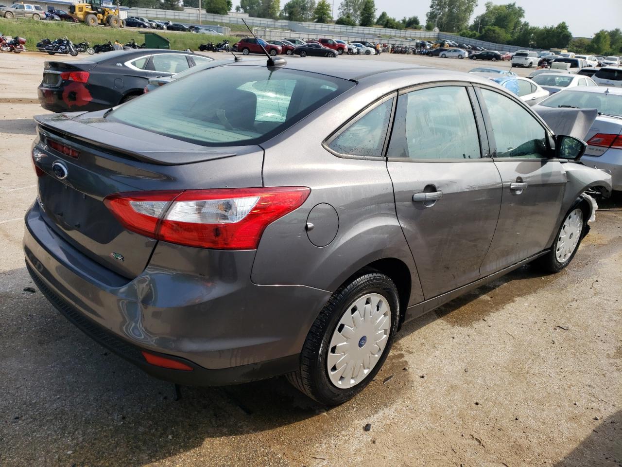 Image 3 of 2012 FORD FOCUS SE 2012 with VIN 1FAHP3F27CL278914
