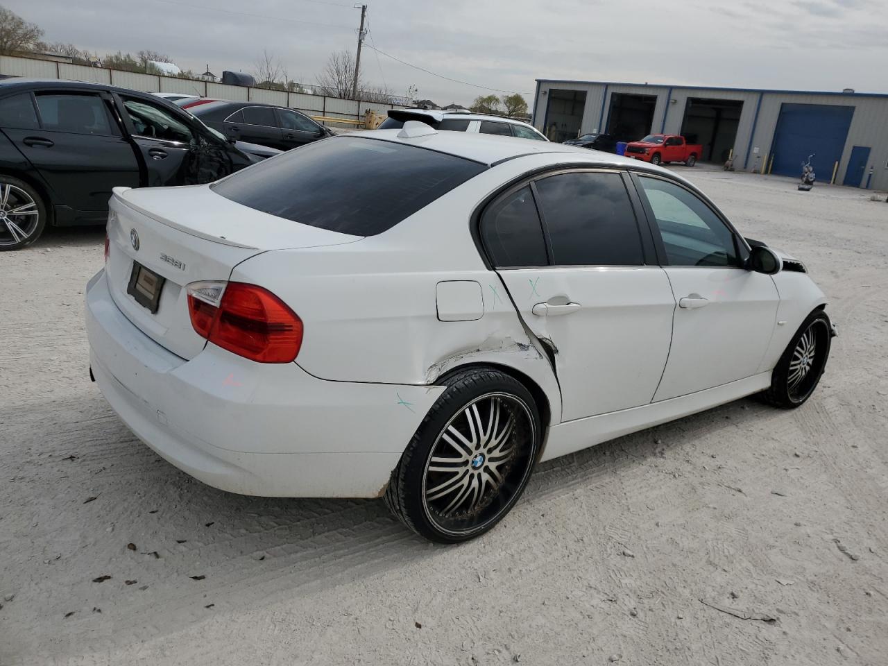 Изображение 3 2007 BMW 328 I 2007 с VIN WBAVA33507KX73042