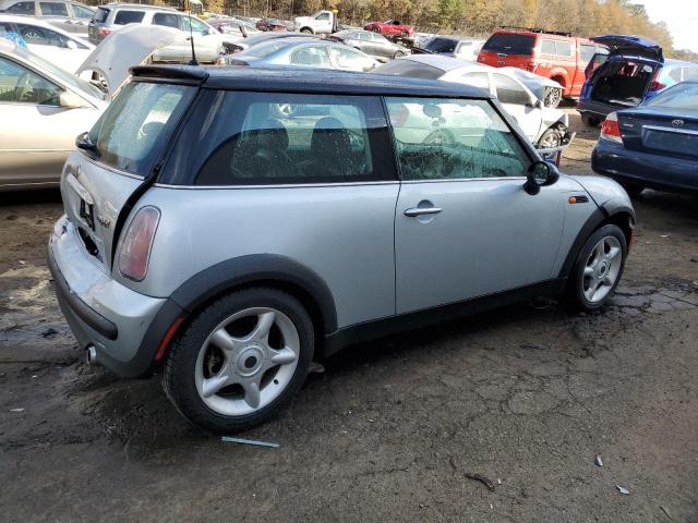 Image 3 of 2004 MINI COOPER  2004 with VIN WMWRC33424TJ60820