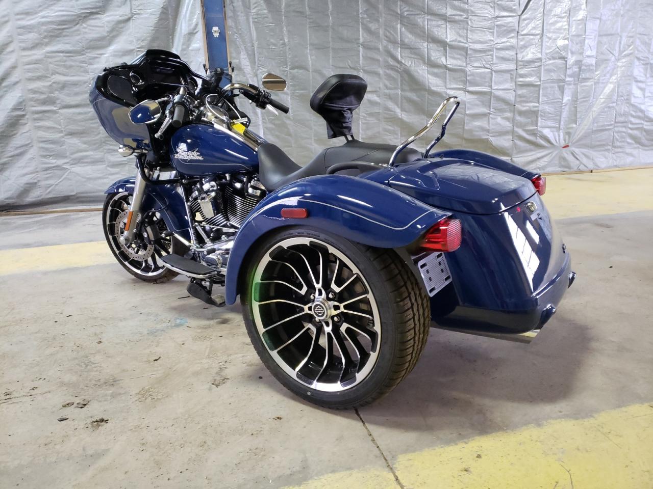 Image 3 of 2023 HARLEY-DAVIDSON FLTRT  2023 with VIN 1HD1MFP10PB856339