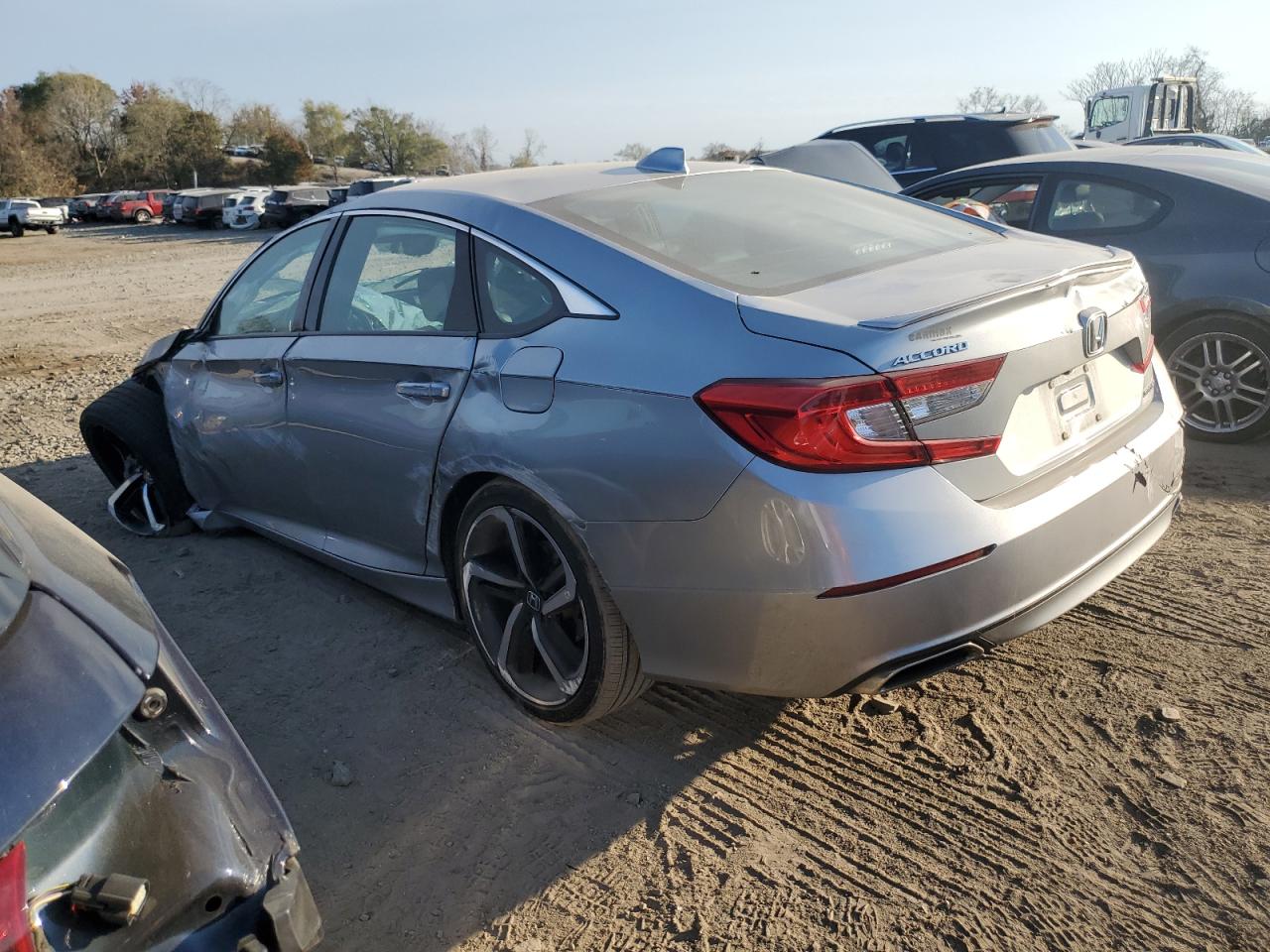 Obraz 2 z 2019 HONDA ACCORD SPORT 2019 z VIN 1HGCV1F35KA081002
