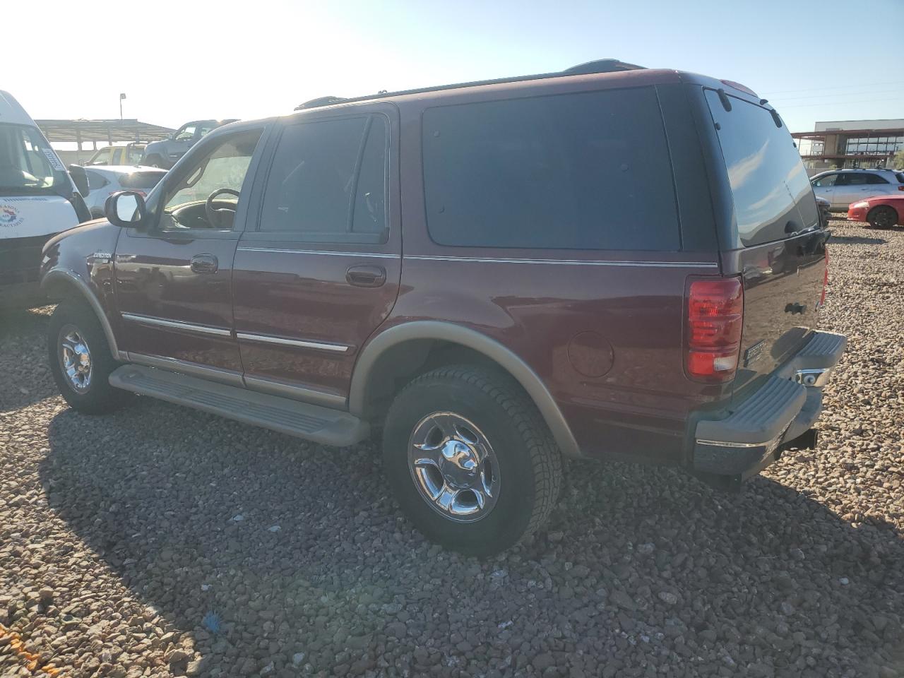Изображение 2 2000 FORD EXPEDITION EDDIE BAUER 2000 с VIN 1FMPU18L3YLB03622