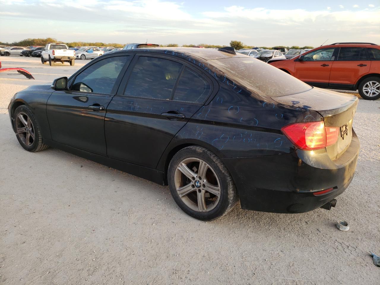 Obraz 2 z 2014 BMW 328 I 2014 z VIN WBA3A5G51ENP33688