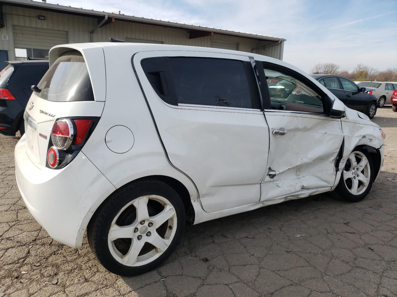Obraz 3 z 2013 CHEVROLET SONIC LTZ 2013 z VIN 1G1JE6SB6D4129049