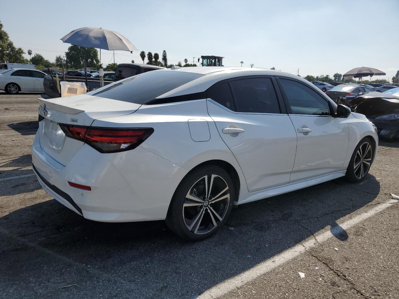 Image 3 of Nissan Sentra Sr 2020 with VIN 3N1AB8DVXLY290392