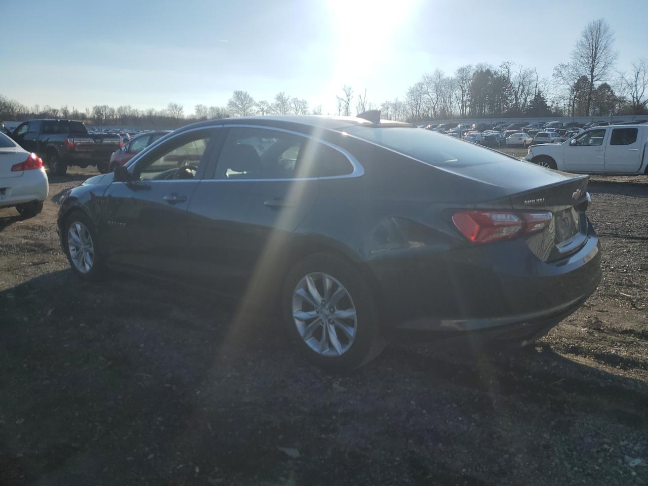 Image 2 of 2019 CHEVROLET MALIBU LT 2019 with VIN 1G1ZD5ST3KF226042