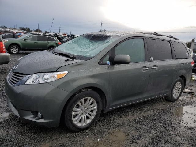 Image 1 of 2013 TOYOTA SIENNA XLE 2013 with VIN 5TDYK3DC8DS391629