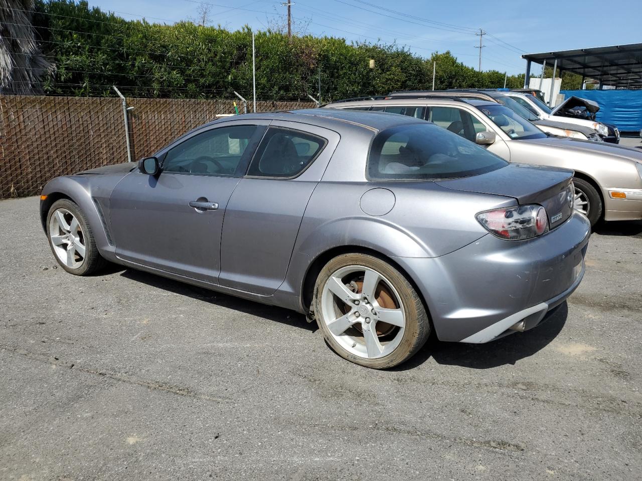 Obraz 2 z 2004 MAZDA RX8  2004 z VIN JM1FE17N940131811