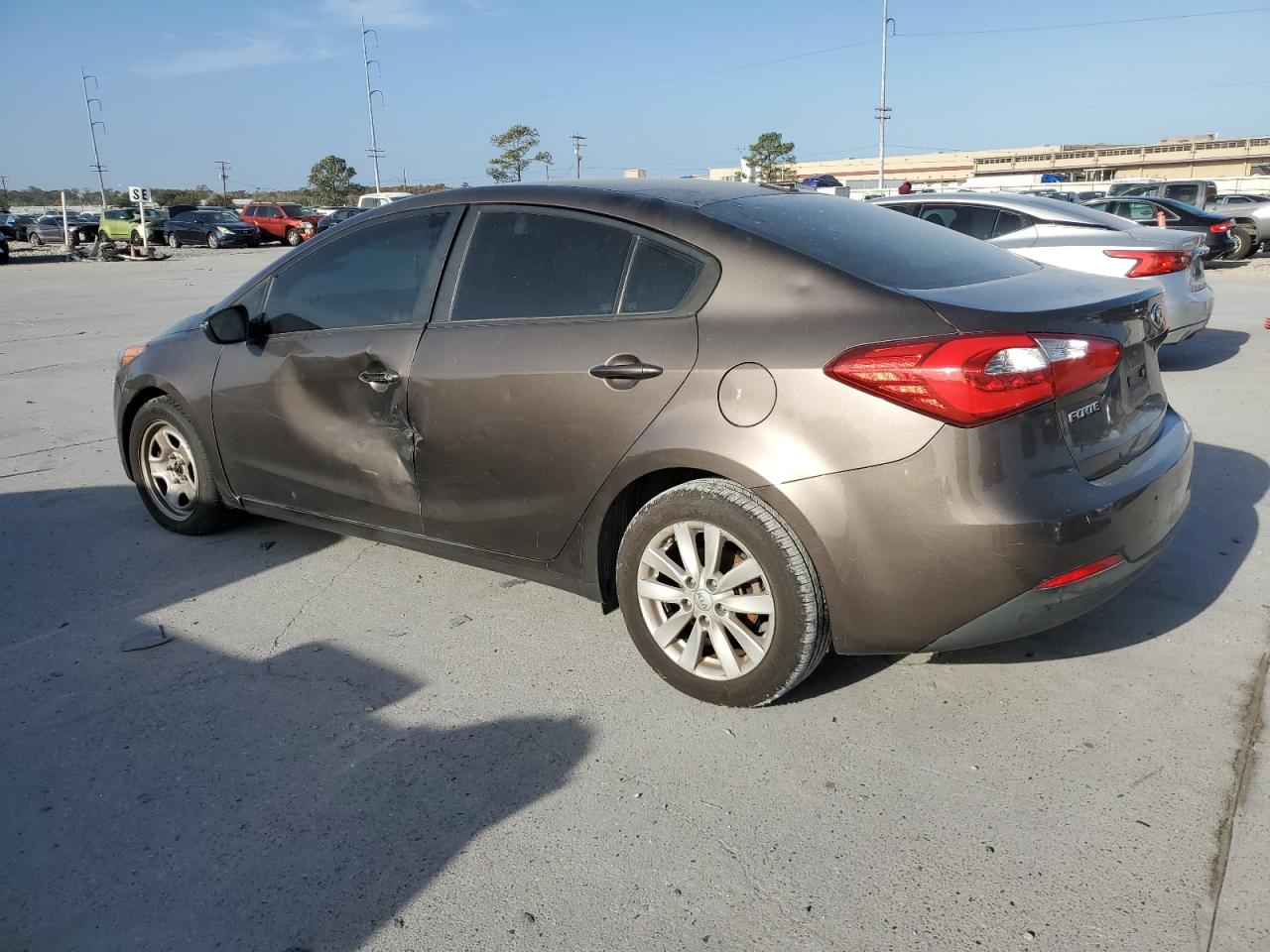 Image 2 of 2014 KIA FORTE LX 2014 with VIN KNAFX4A67E5233557