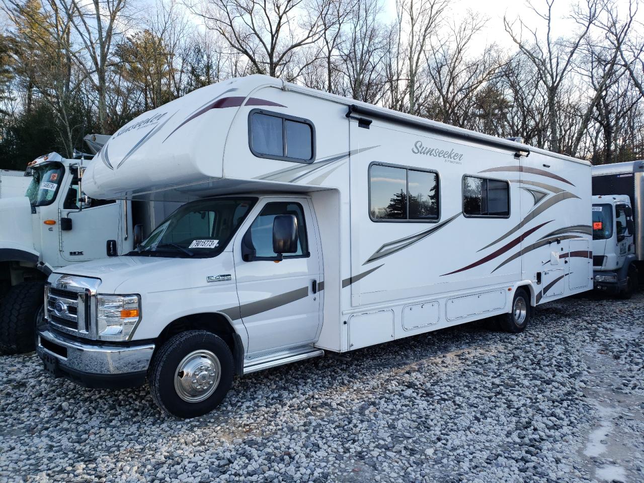 Image 2 of 2017 FORD ECONOLINE E450 SUPER DUTY CUTAWAY VAN 2017 with VIN 1FDXE4FS7HDC36032