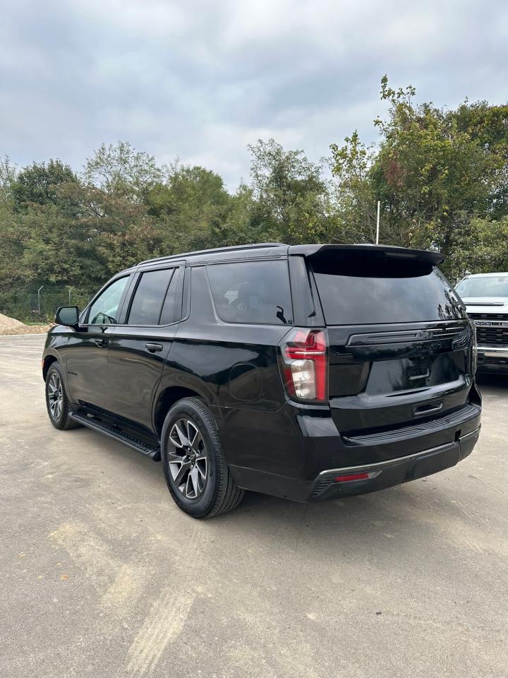 Изображение 3 2021 CHEVROLET TAHOE K1500 Z71 2021 с VIN 1GNSKPKD8MR194264
