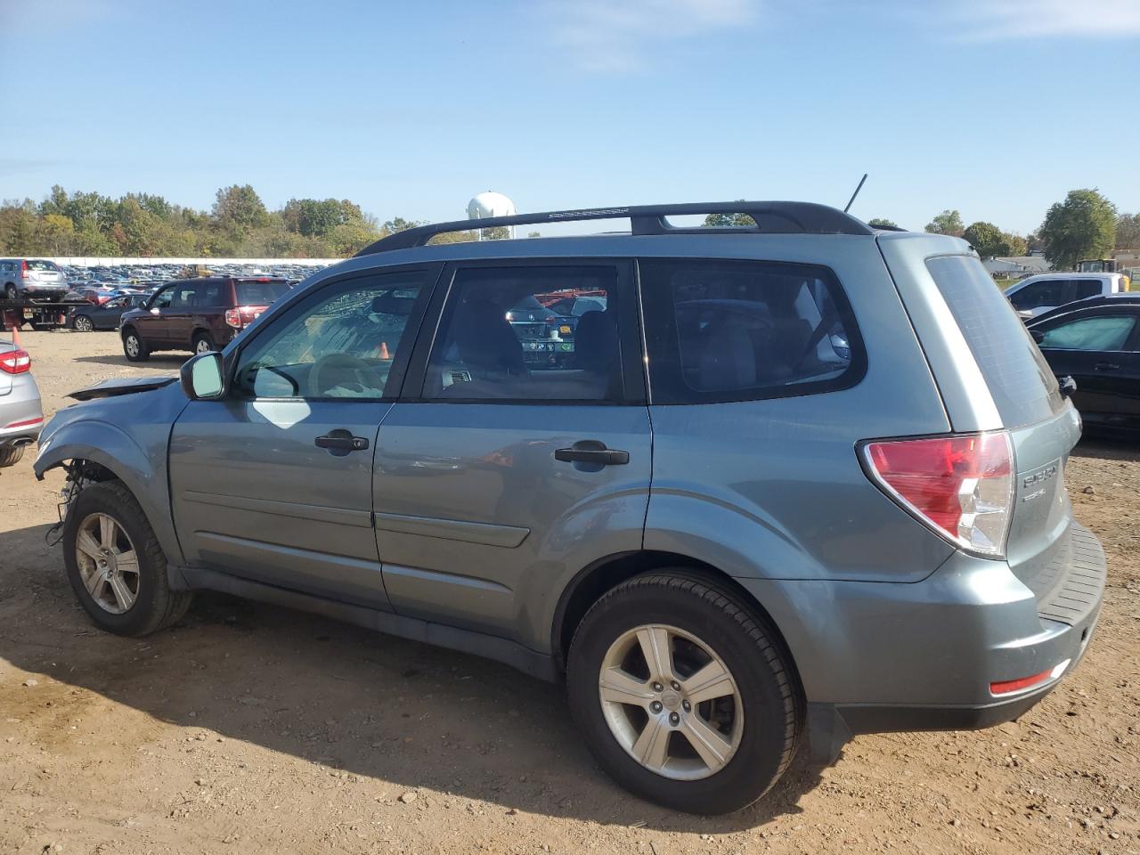 Image 2 of 2013 SUBARU FORESTER 2.5X 2013 with VIN JF2SHABC3DH444058