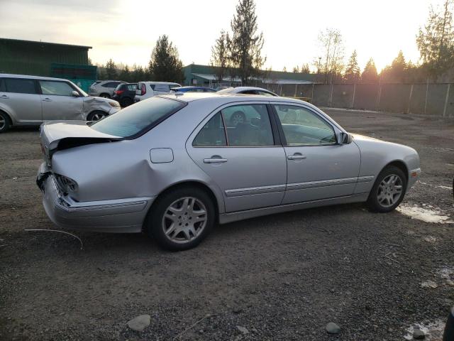 Image 3 of 2002 MERCEDES-BENZ E-CLASS 320 4MATIC 2002 with VIN WDBJF82J02X071246