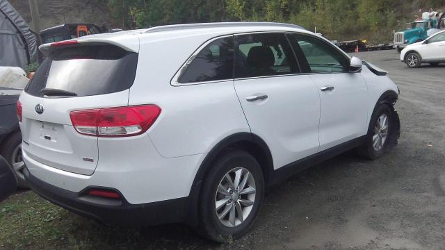 Image 3 of 2016 KIA SORENTO LX 2016 with VIN 5XYPG4A10GG141972