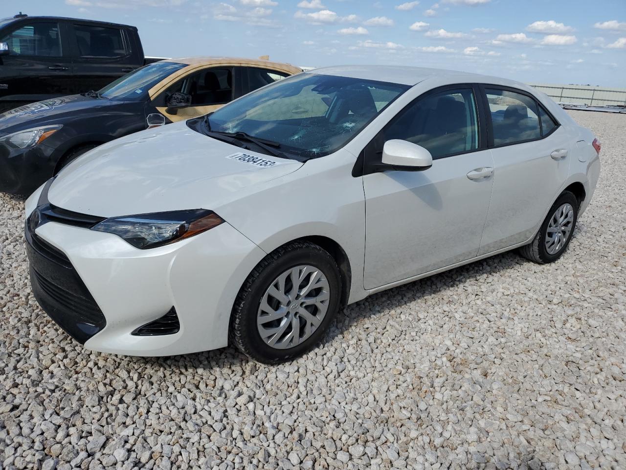 Obraz 1 z 2018 TOYOTA COROLLA L 2018 z VIN 5YFBURHE6JP791594